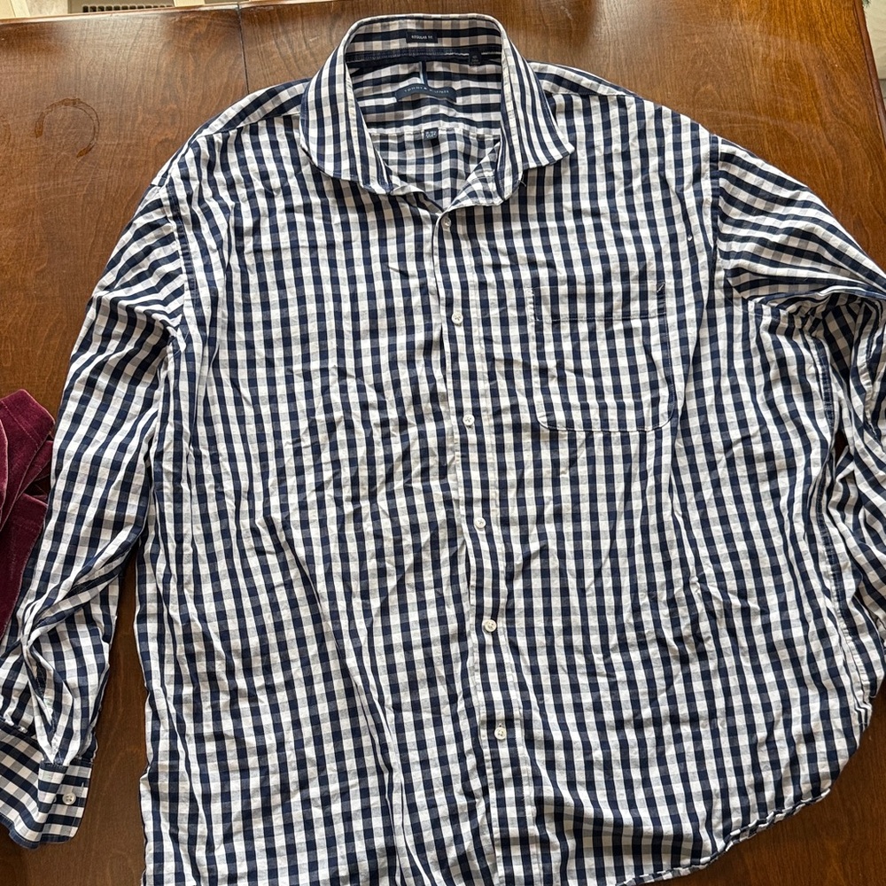 Tommy Hilfiger navy checkered button down 2xl